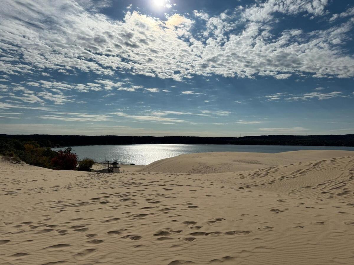 Dunes & Waves Retreat - Perfect Lake Getaway Mears Exterior photo